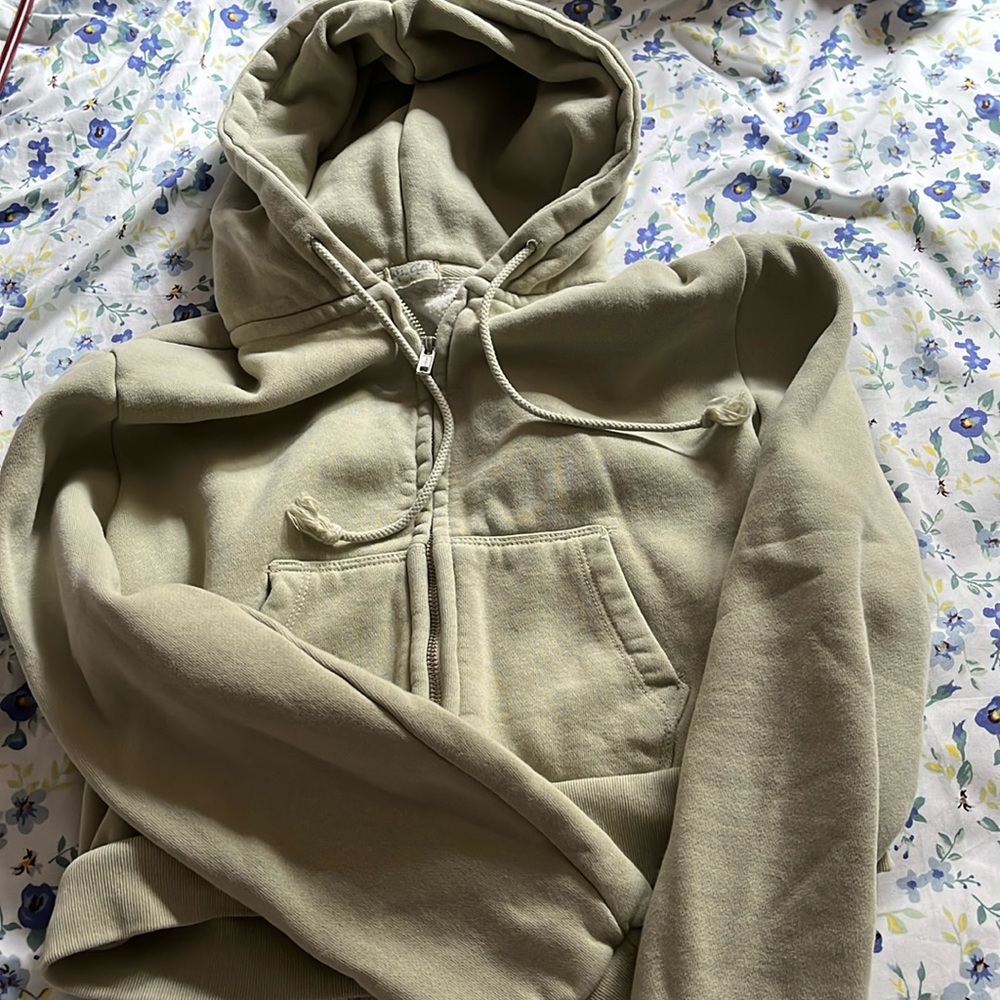 Brandy Melville light green cropped hoodie